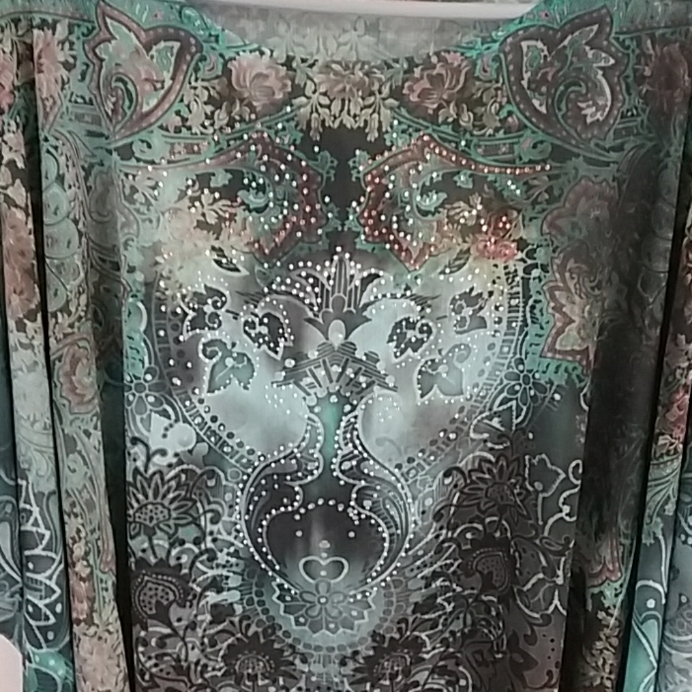 Top - Picture 3 of 3